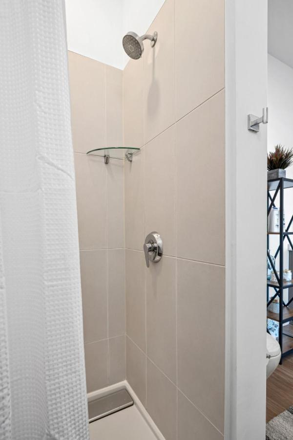 Вилла Gulch Located With 4 Beds, Pool, Private Patio And Secure Parking Нэшвилл Экстерьер фото