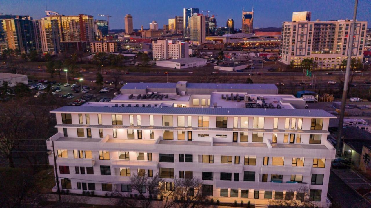 Вилла Gulch Located With 4 Beds, Pool, Private Patio And Secure Parking Нэшвилл Экстерьер фото